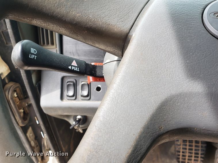 image for item HO9398 2005 Freightliner Columbia  semi truck