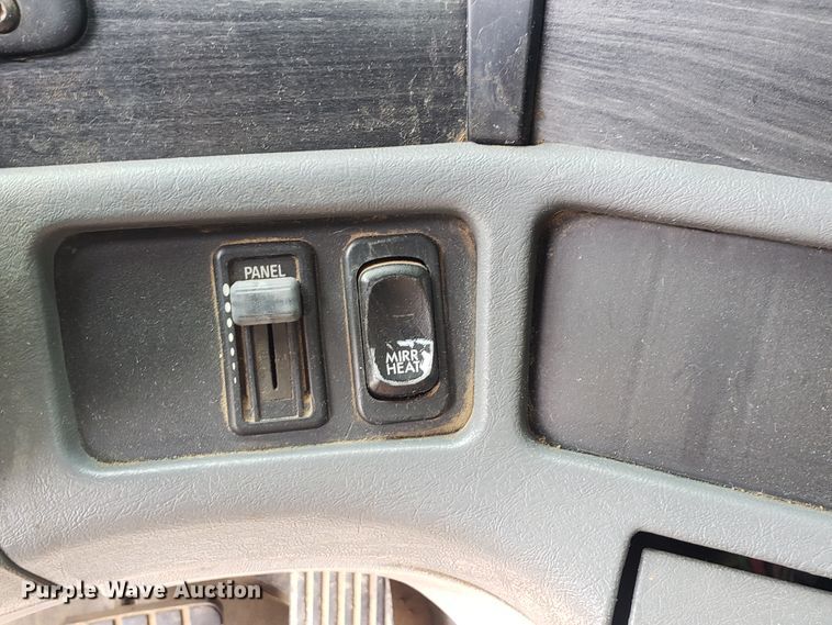 image for item HO9398 2005 Freightliner Columbia  semi truck