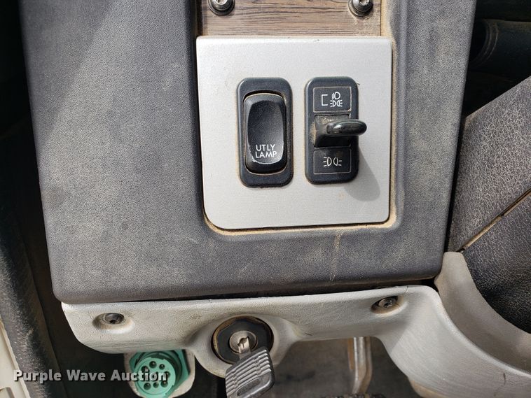 image for item HO9399 2011 Freightliner Coronado  semi truck