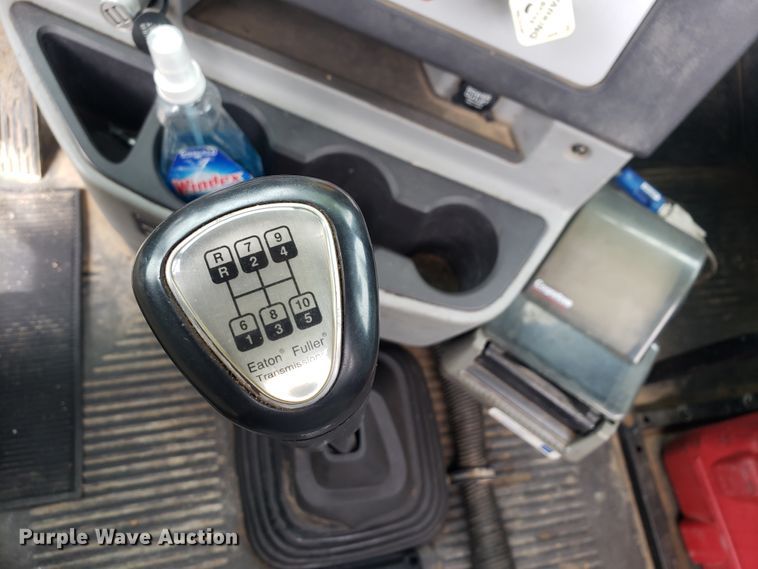 image for item HO9399 2011 Freightliner Coronado  semi truck