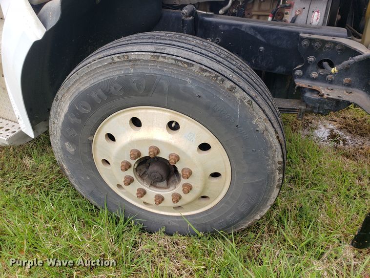 image for item HO9399 2011 Freightliner Coronado  semi truck