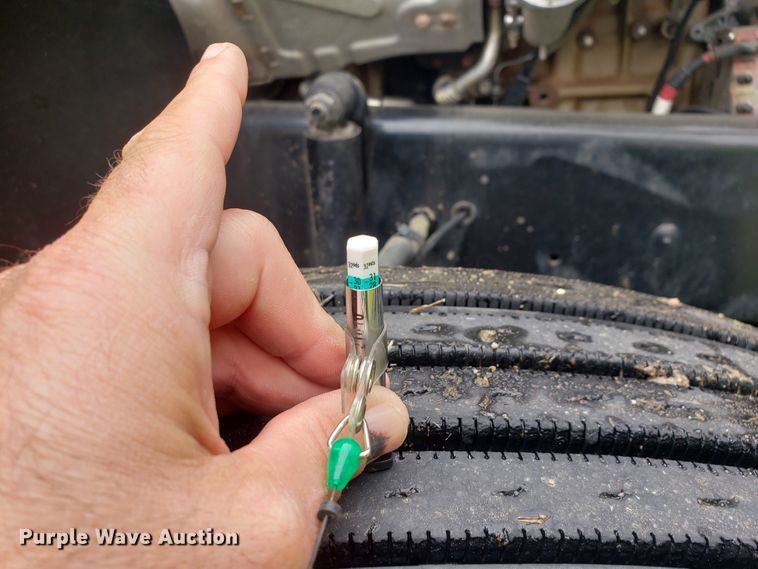 image for item HO9399 2011 Freightliner Coronado  semi truck