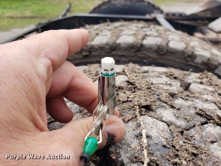 image for item HO9399 2011 Freightliner Coronado  semi truck