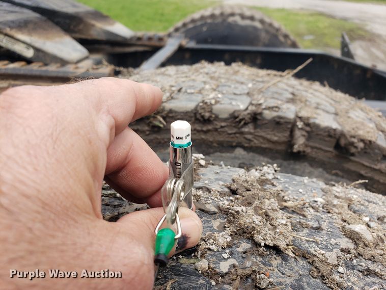 image for item HO9399 2011 Freightliner Coronado  semi truck