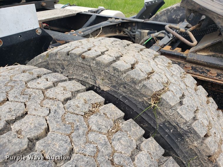 image for item HO9399 2011 Freightliner Coronado  semi truck