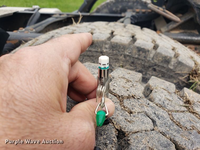 image for item HO9399 2011 Freightliner Coronado  semi truck