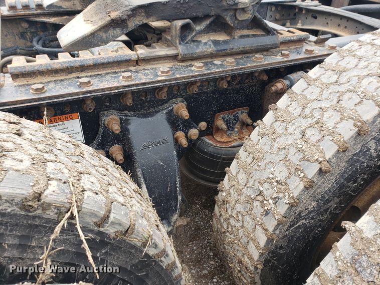 image for item HO9399 2011 Freightliner Coronado  semi truck