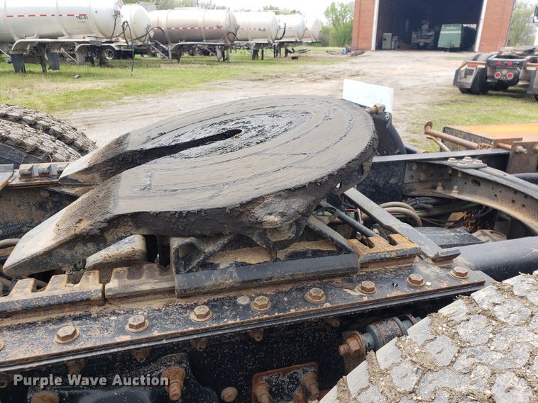 image for item HO9399 2011 Freightliner Coronado  semi truck