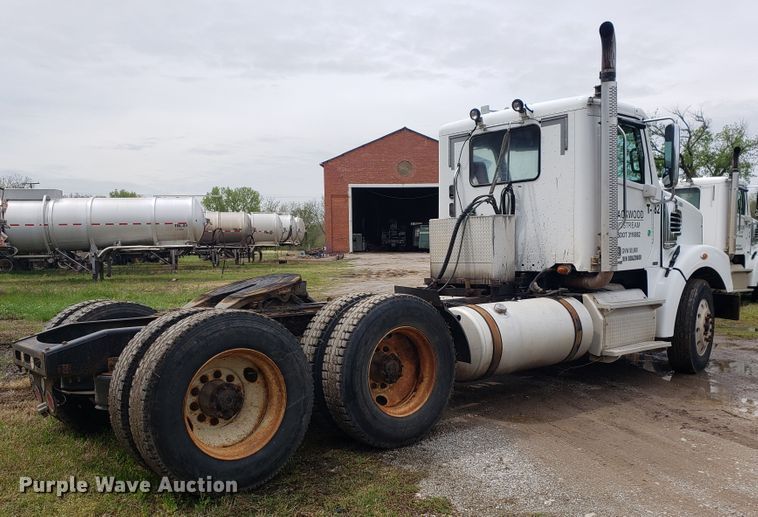 image for item HO9400 2011 Freightliner Coronado  semi truck