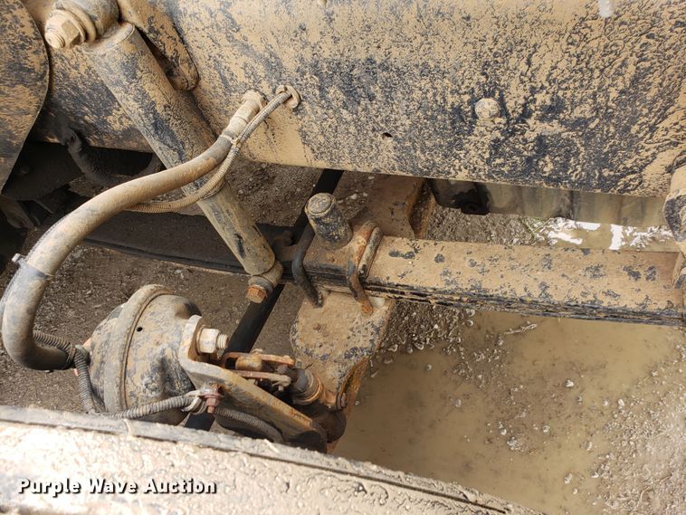 image for item HO9400 2011 Freightliner Coronado  semi truck