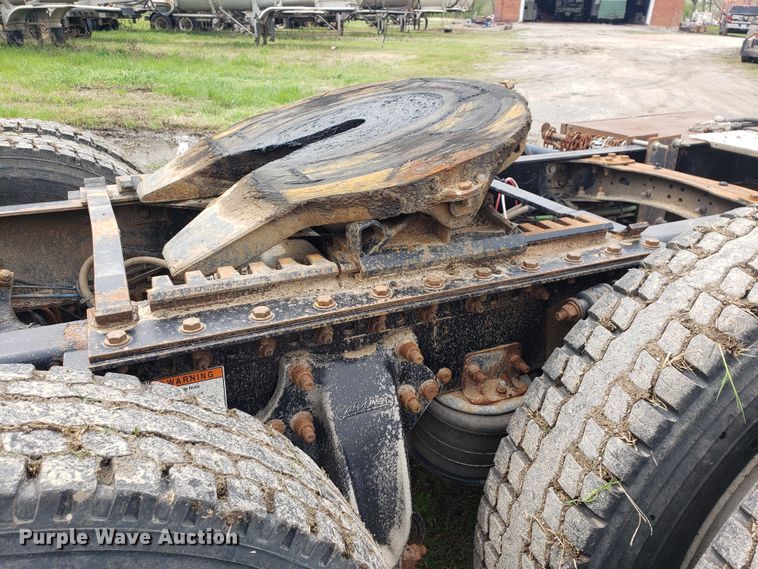 image for item HO9400 2011 Freightliner Coronado  semi truck