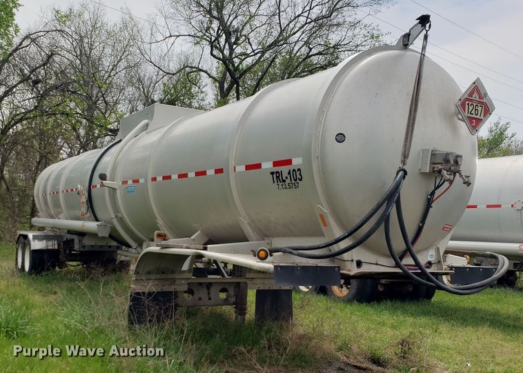image for item HO9401 2013 Heil  tank trailer