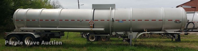 image for item HO9401 2013 Heil  tank trailer