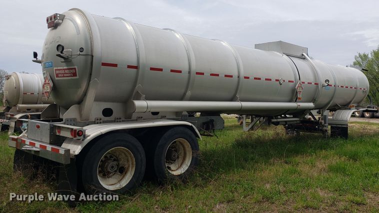 image for item HO9401 2013 Heil  tank trailer