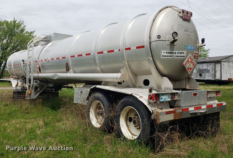 image for item HO9401 2013 Heil  tank trailer