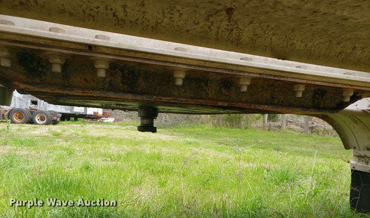 image for item HO9401 2013 Heil  tank trailer