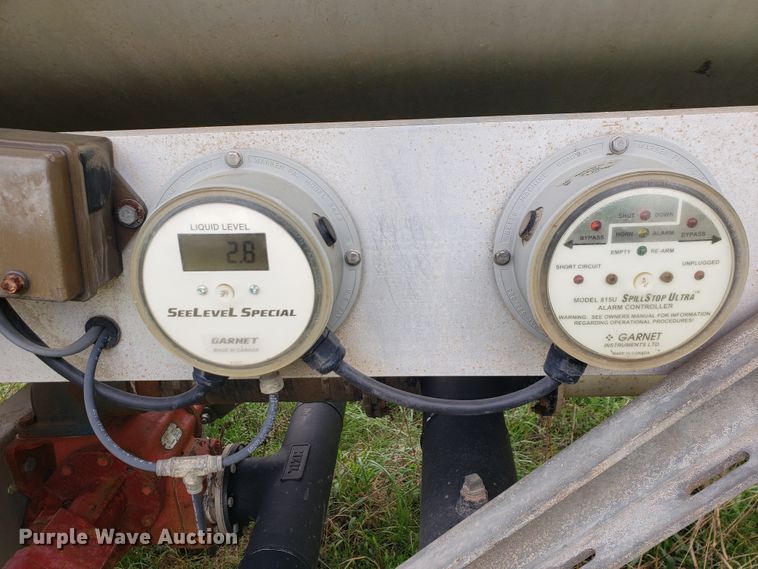 image for item HO9401 2013 Heil  tank trailer