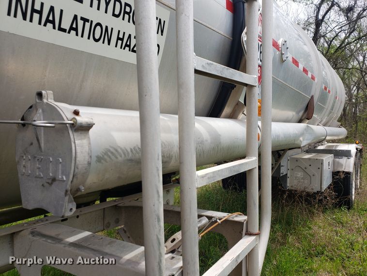 image for item HO9401 2013 Heil  tank trailer