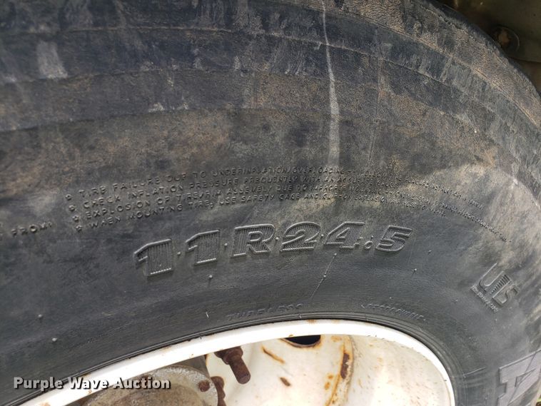 image for item HO9401 2013 Heil  tank trailer