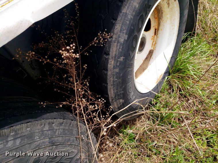 image for item HO9401 2013 Heil  tank trailer