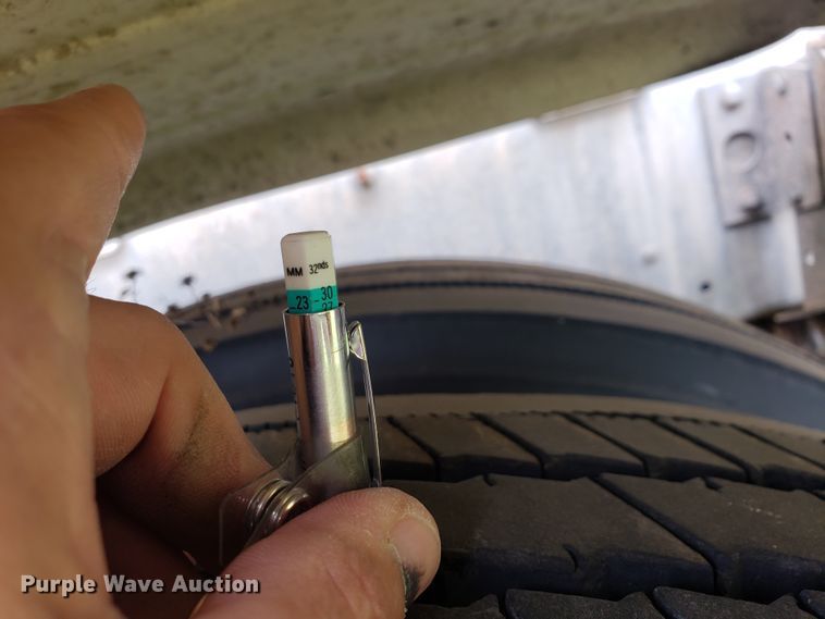 image for item HO9401 2013 Heil  tank trailer