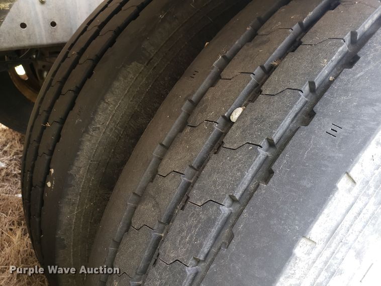 image for item HO9401 2013 Heil  tank trailer