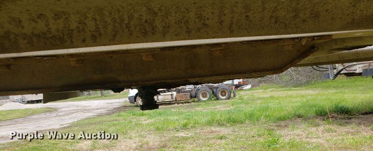 image for item HO9402 2011 Heil  tank trailer