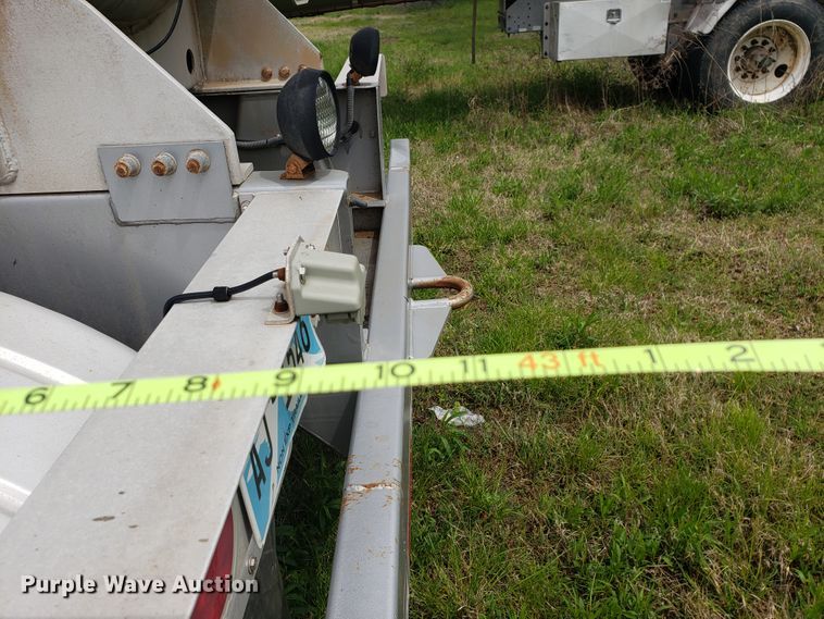 image for item HO9402 2011 Heil  tank trailer