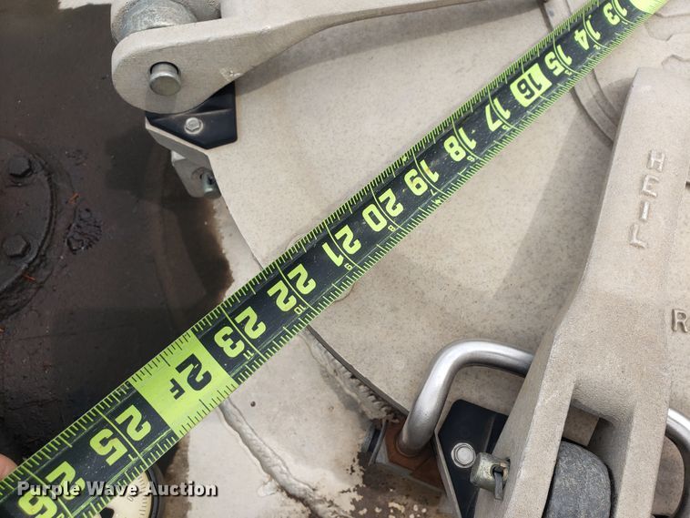 image for item HO9402 2011 Heil  tank trailer