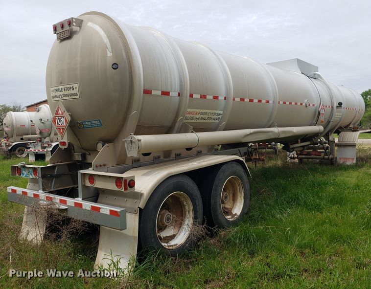 image for item HO9403 2011 Heil  tank trailer