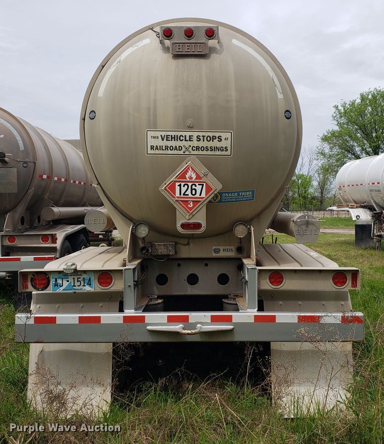 image for item HO9403 2011 Heil  tank trailer