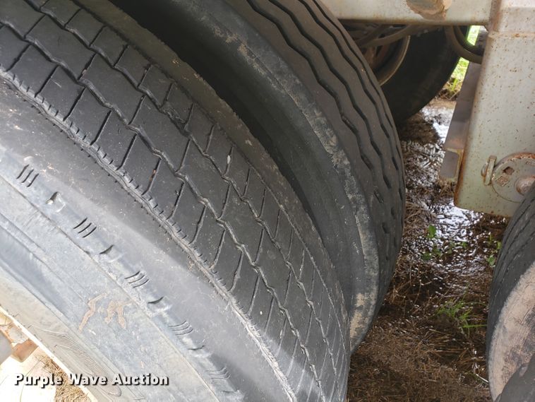 image for item HO9403 2011 Heil  tank trailer