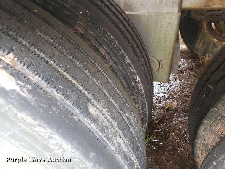 image for item HO9403 2011 Heil  tank trailer