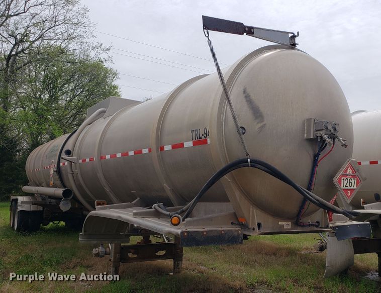 image for item HO9404 2012 Heil  tank trailer