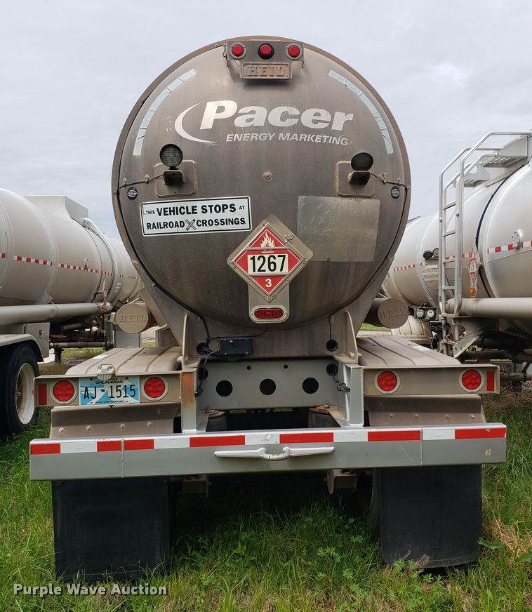 image for item HO9404 2012 Heil  tank trailer