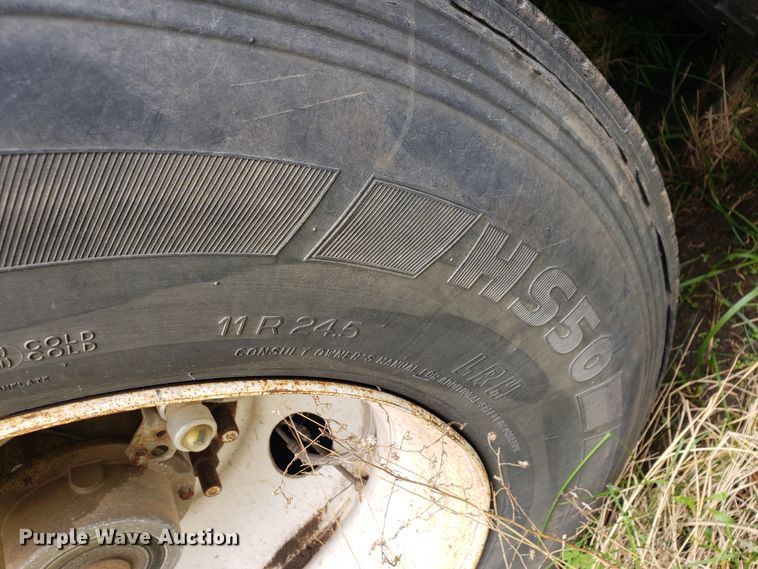 image for item HO9404 2012 Heil  tank trailer