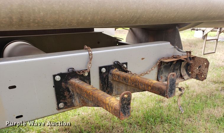 image for item HO9404 2012 Heil  tank trailer