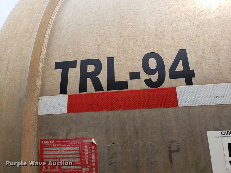 image for item HO9404 2012 Heil  tank trailer