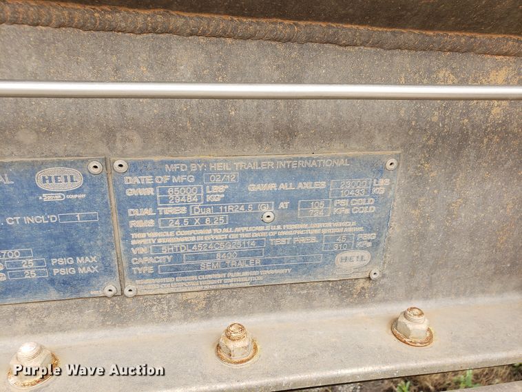 image for item HO9404 2012 Heil  tank trailer