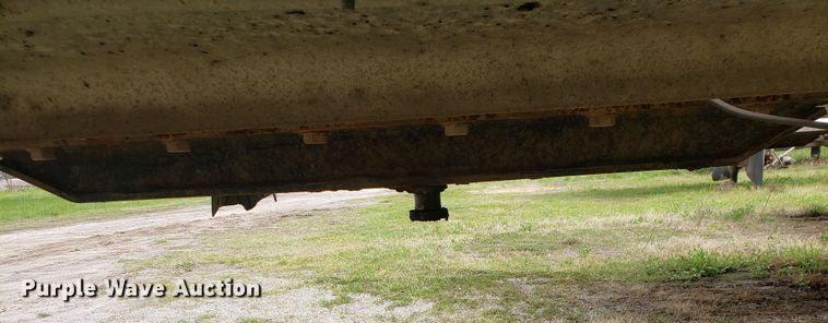 image for item HO9405 2011 Heil  tank trailer