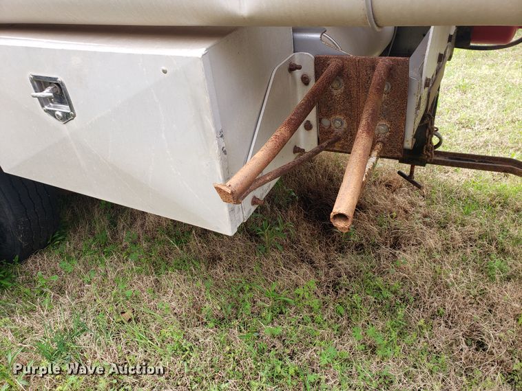 image for item HO9405 2011 Heil  tank trailer