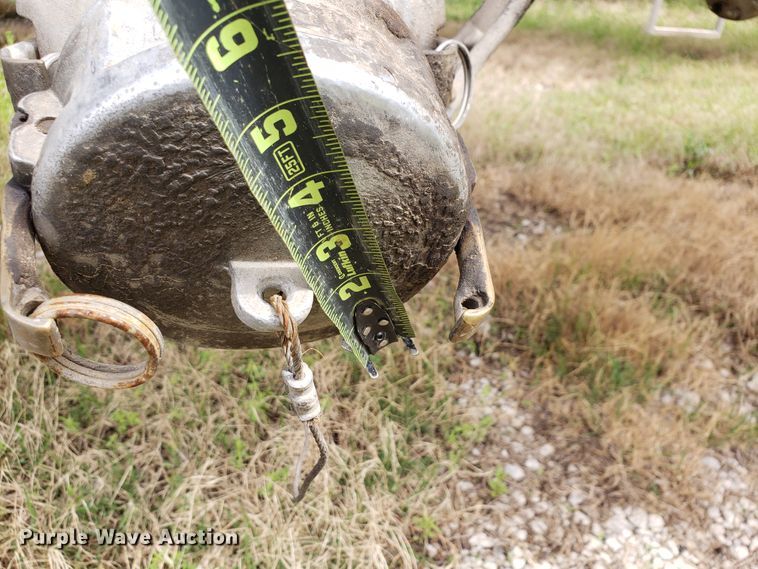 image for item HO9405 2011 Heil  tank trailer