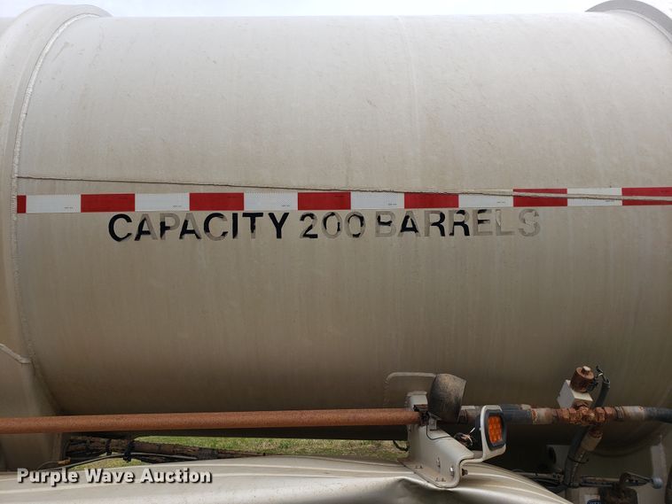 image for item HO9405 2011 Heil  tank trailer