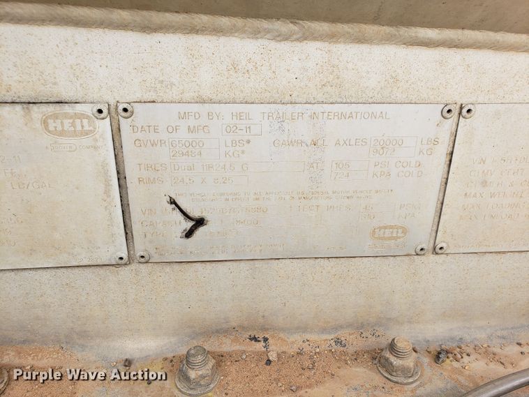 image for item HO9405 2011 Heil  tank trailer