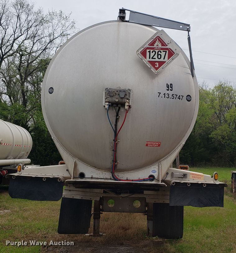 image for item HO9406 2013 Heil  tank trailer