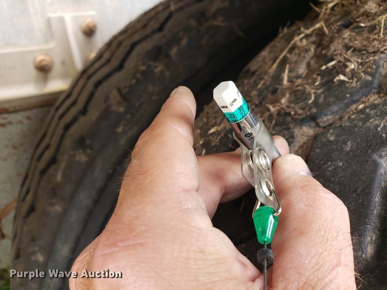 image for item HO9406 2013 Heil  tank trailer