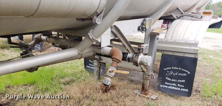 image for item HO9406 2013 Heil  tank trailer