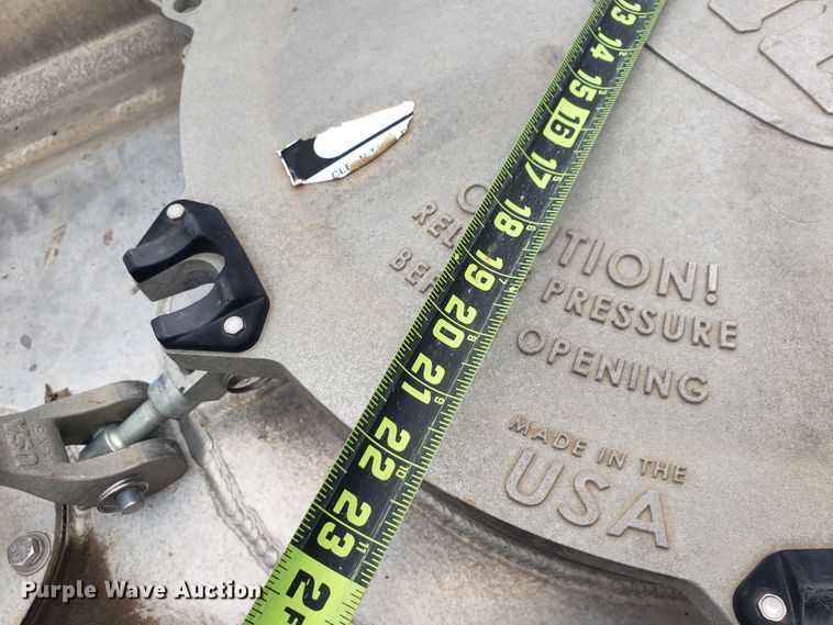 image for item HO9406 2013 Heil  tank trailer