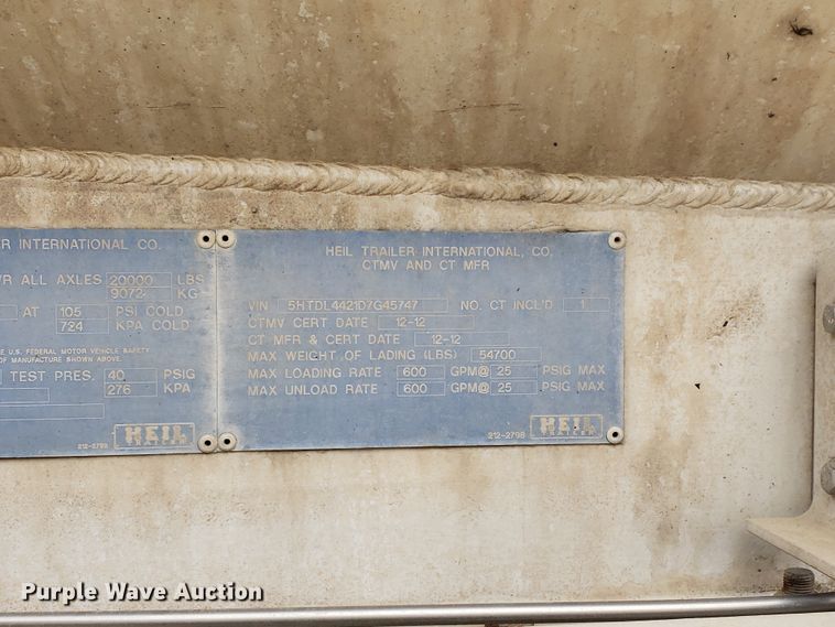 image for item HO9406 2013 Heil  tank trailer