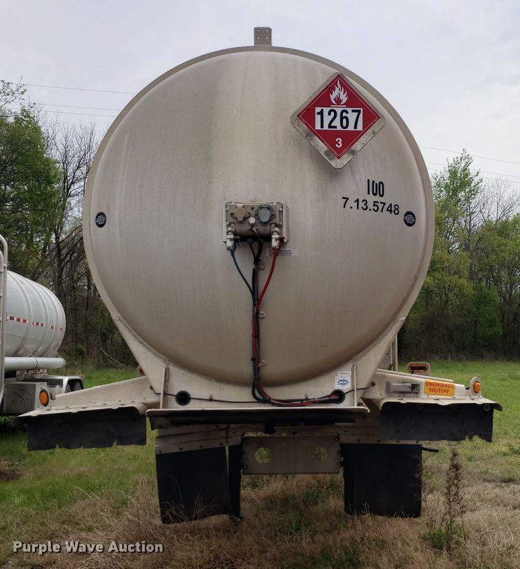 image for item HO9407 2013 Heil  tank trailer
